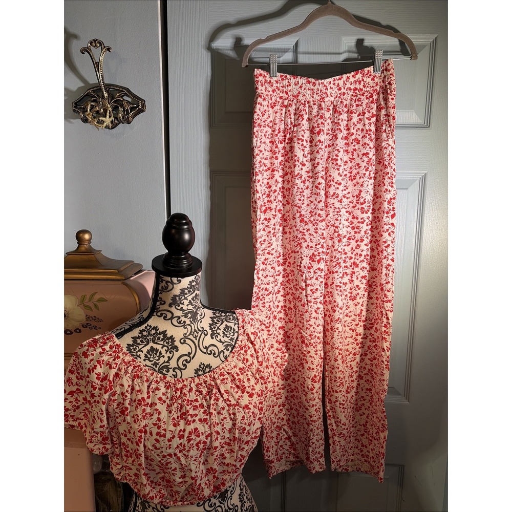 Hurley Two Piece Cropped Top And Wide Leg Pants. Top Sz L Pants Sz S. Beachy.